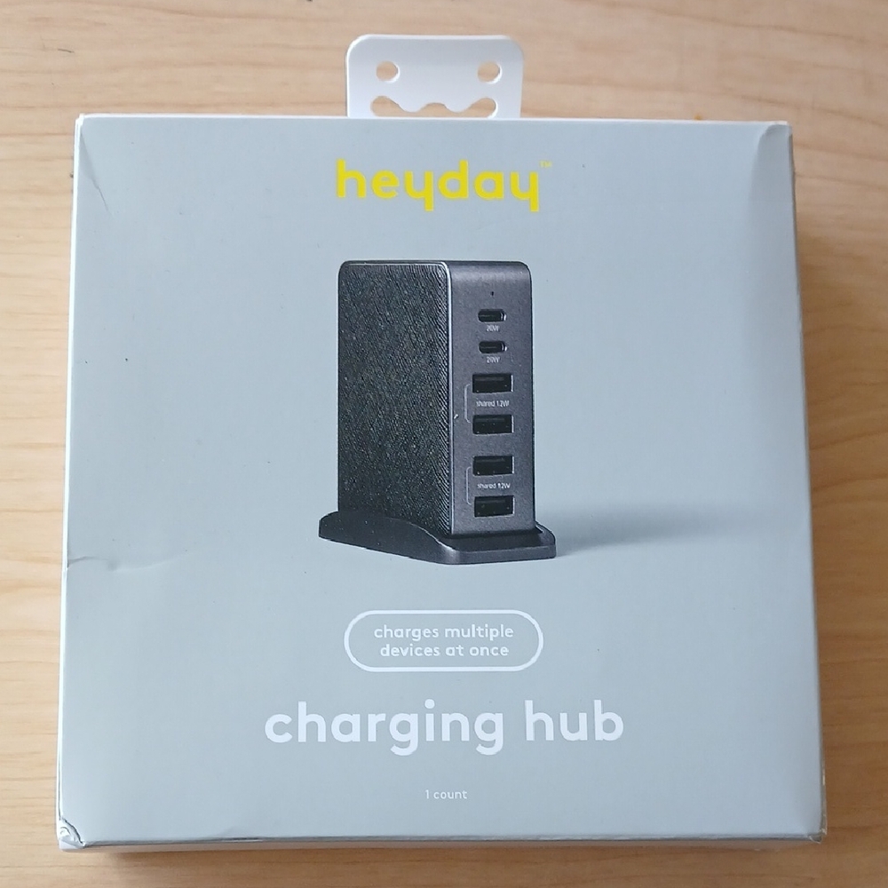 Heyday 6-Port Black Charging Hub Station